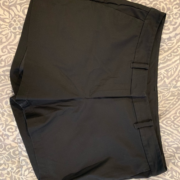 Women’s Nike Golf Shorts - Picture 5 of 10